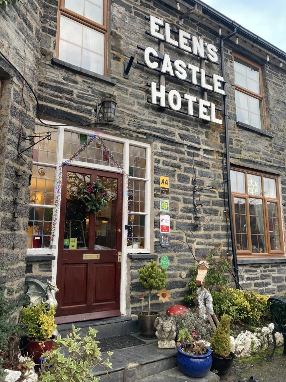 Elen'S Castle Hotel Dolwyddelan Exteriér fotografie